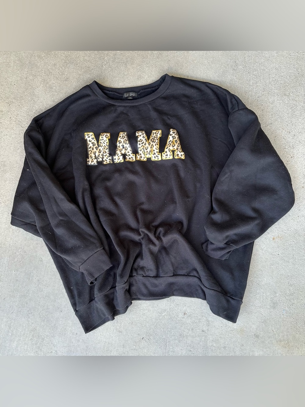 J for Justify Women’s Size L Black Sweatshirt Mama Cheetah Print Graphic